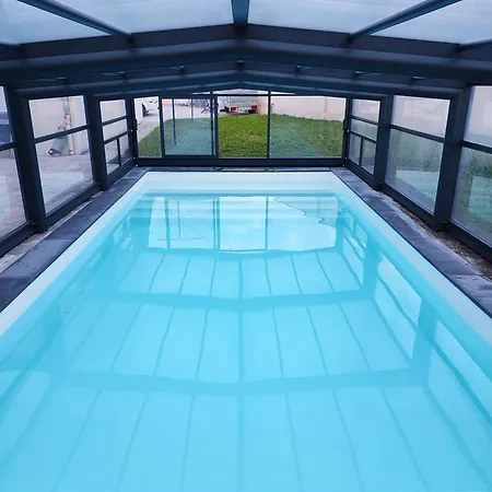 Logement Sur Tour De Avec Piscine * Clermont-Ferrand